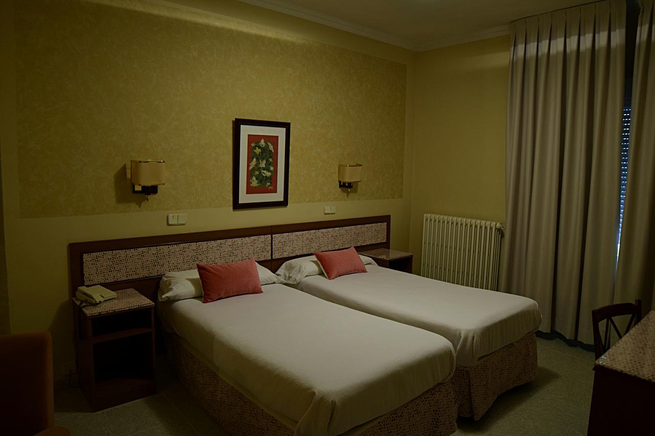Hotel Mercedes Aranjuez Exterior photo
